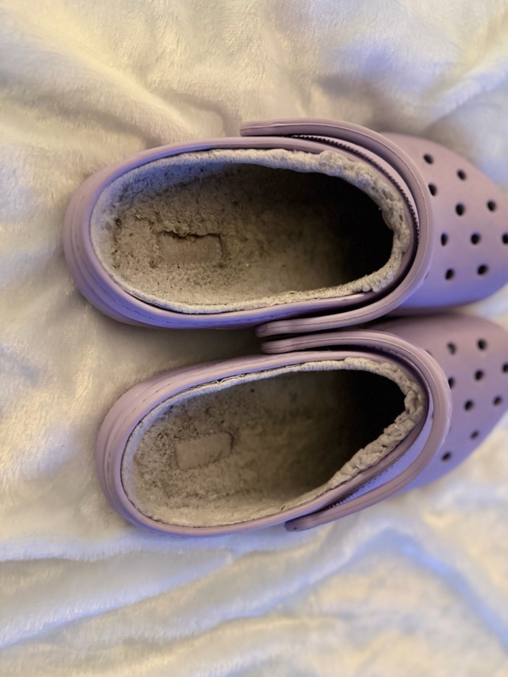Women’s Lavender Cozy Lined Crocs - Picture 7 of 9